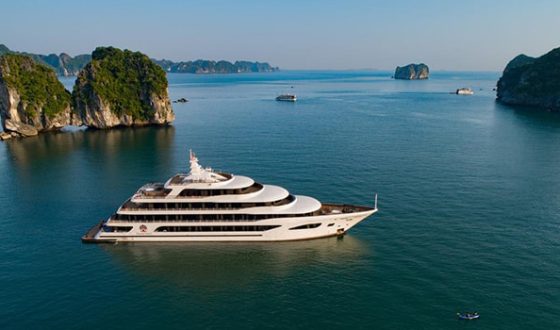 Scarlet Pearl Cruise : Halong Bay – Lan Ha Bay – Viet Hai Village – Dark & Bright Cave